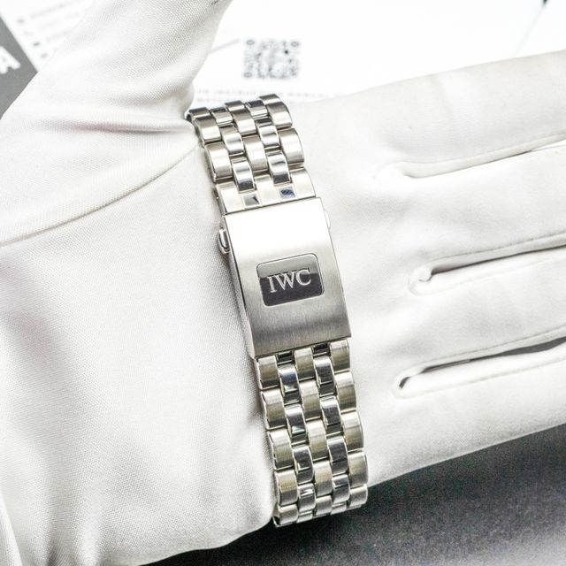 IWC Big Pilot's IW329301 Image 3